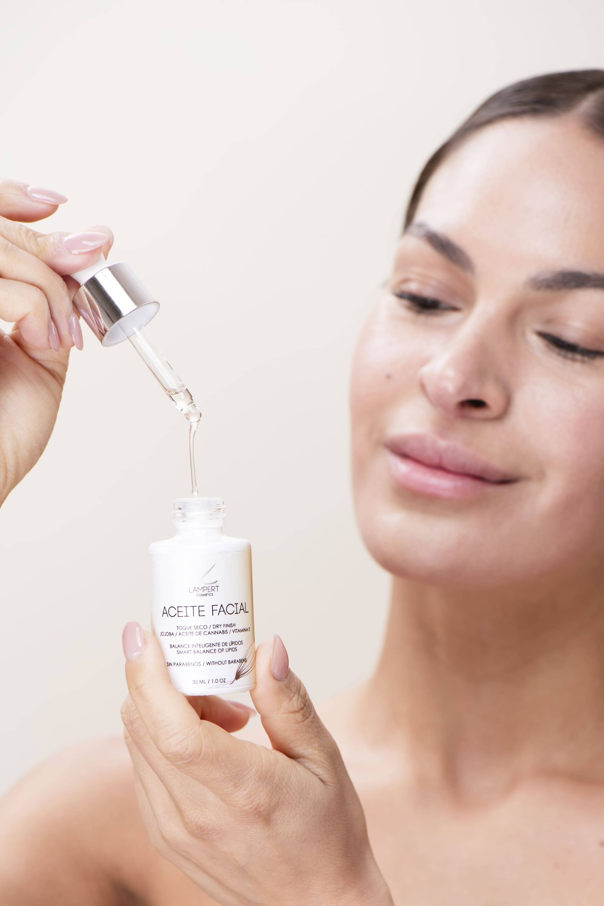 Pack Skincare Hidratante + Estuche de Regalo: Tónico Aloe Vera, Aceite Facial, Sérum y Crema